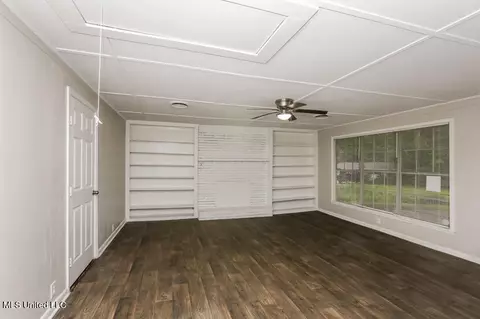 1019 Deryll St, Jackson, MS 39212 photo 3