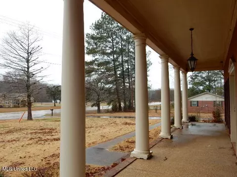 Exterior - 1741 Hwy 178, Myrtle, MS 38650 photo 5 of 13