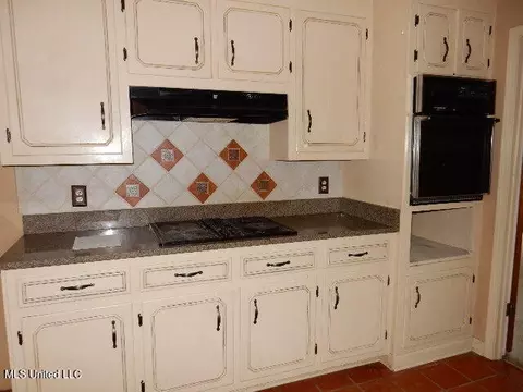 Kitchen - 1741 Hwy 178, Myrtle, MS 38650 photo 1 of 2