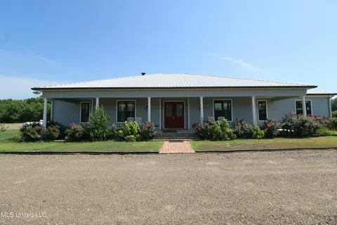374 Fox Rd, Shaw, MS 38773