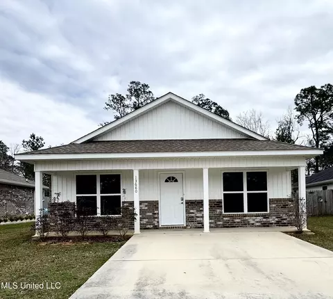 13680 Lawton Ln, Gulfport, MS 39503