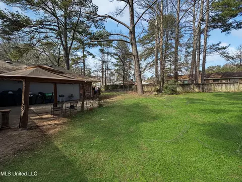 1202 Ferncrest Dr, Jackson, MS 39211 photo 21