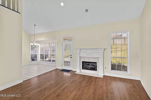 108 Spring Valley Dr, Brandon, MS 39047 photo 8