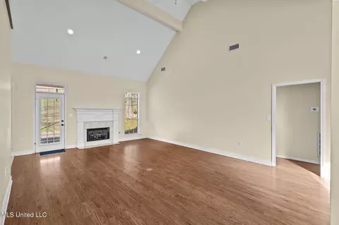 108 Spring Valley Dr, Brandon, MS 39047 photo 6