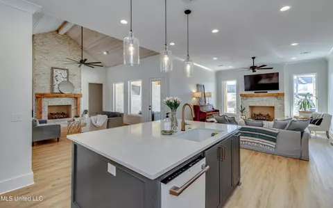 Kitchen - 120 Silverleaf Dr, Madison, MS 39110 photo 3 of 8