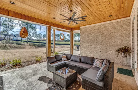 Exterior - 120 Silverleaf Dr, Madison, MS 39110 photo 8 of 19