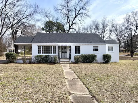 287 S Craft St, Holly Springs, MS 38635