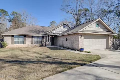 16138 Brookfield Dr, Gulfport, MS 39503
