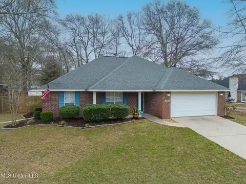 15084 Warren Dr, Gulfport, MS 39503
