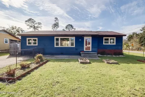 315 Belvedere Dr, Biloxi, MS 39531
