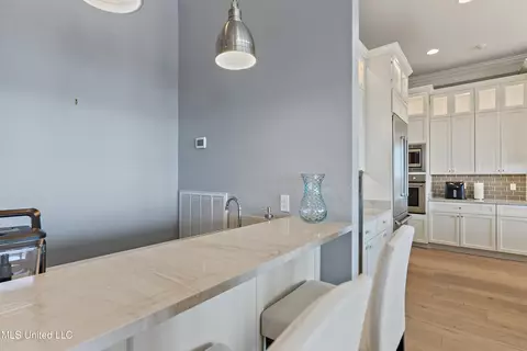 Kitchen - 1426 Hanakealoha Pl, Diamondhead, MS 39525 photo 1 of 6