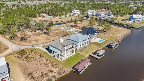 View/Area - 1426 Hanakealoha Pl, Diamondhead, MS 39525 photo 4 of 6