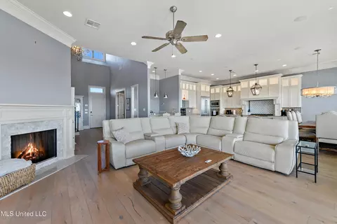 Living - 1426 Hanakealoha Pl, Diamondhead, MS 39525 photo 2 of 4
