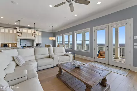 Living - 1426 Hanakealoha Pl, Diamondhead, MS 39525 photo 1 of 4