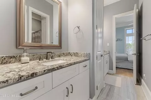 Bath - 1426 Hanakealoha Pl, Diamondhead, MS 39525 photo 6 of 6