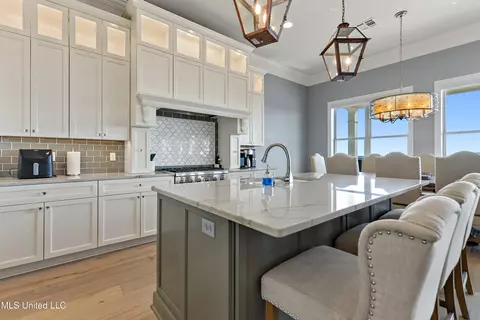 Kitchen - 1426 Hanakealoha Pl, Diamondhead, MS 39525 photo 3 of 6