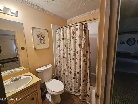 Bath - 232 N West St, Canton, MS 39046 photo 1 of 1