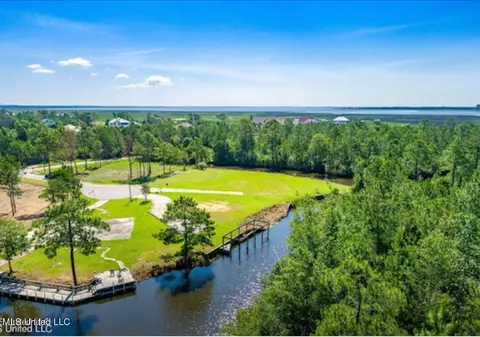 1344 Kaumakapili St, Diamondhead, MS 39525