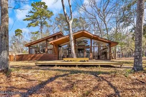 8305 Pine Cone Dr, Gautier, MS 39553