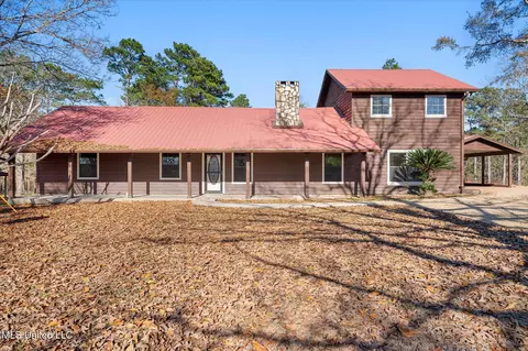 1046 Wingate Rd, Richton, MS 39476