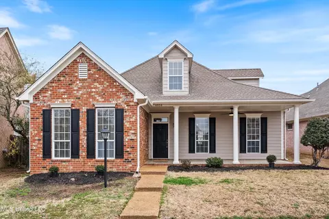 4854 Stone Cross Dr, Olive Branch, MS 38654