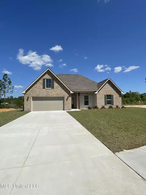 15194 High Point Dr, Gulfport, MS 39503