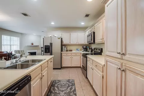 106 Pine Cv, Long Beach, MS 39560 photo 6