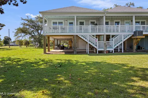 Exterior - 121 E Fifth St, Long Beach, MS 39560 photo 12 of 12