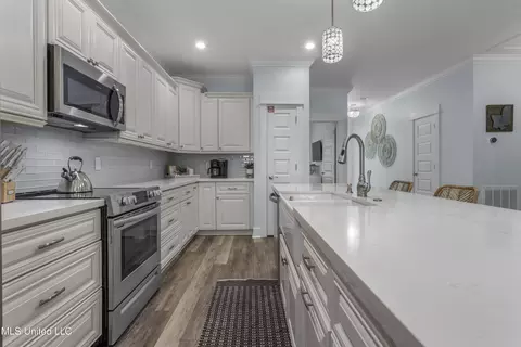 Kitchen - 121 E Fifth St, Long Beach, MS 39560 photo 1 of 4