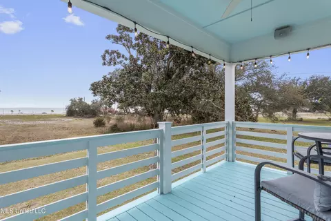 Exterior - 121 E Fifth St, Long Beach, MS 39560 photo 5 of 12
