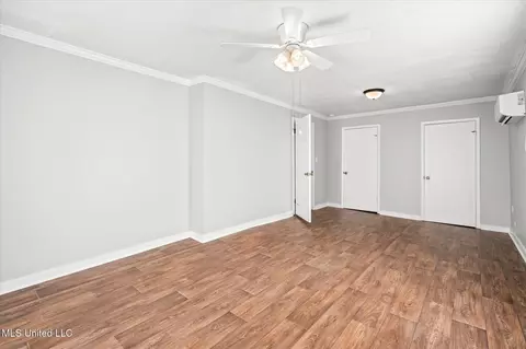 Bedroom - 404 1st St, New Augusta, MS 39462 photo 2 of 2