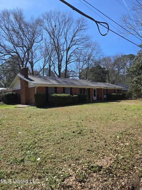 1901 Longwood Dr, Jackson, MS 39212 photo 3