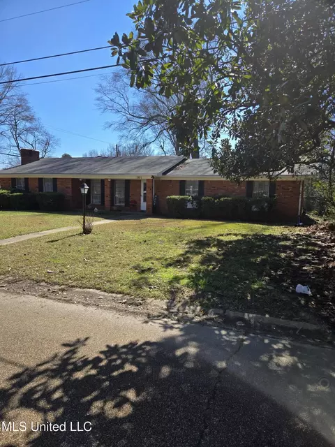 1901 Longwood Dr, Jackson, MS 39212 photo 2
