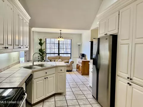 422 Brighton Ct, Brandon, MS 39047 photo 9