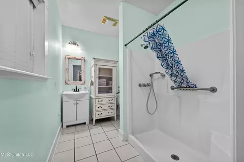 323 E Second St, Pass Christian, MS 39571 photo 13