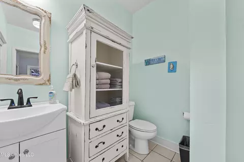 323 E Second St, Pass Christian, MS 39571 photo 14