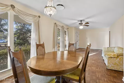 Dining - 1927 Springridge Dr, Jackson, MS 39211 photo 2 of 3