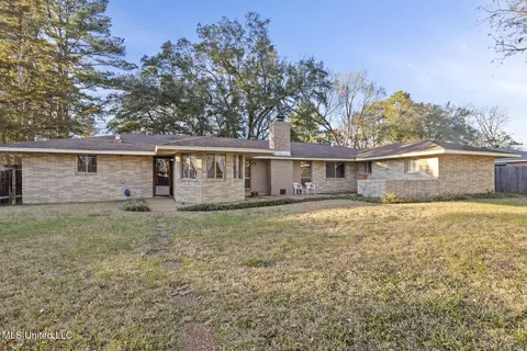 Exterior - 1927 Springridge Dr, Jackson, MS 39211 photo 4 of 4