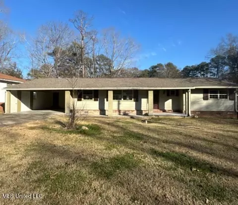304 Catalina Cir, Jackson, MS 39204