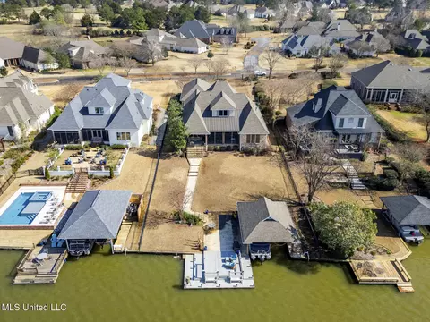 115 Belle Pointe Cir, Madison, MS 39110