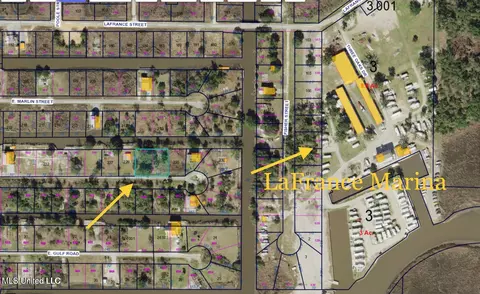 10028 E Bayou Rd, Bay Saint Louis, MS 39520