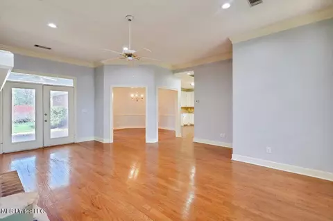 122 Sugaloch Cv, Jackson, MS 39211 photo 6