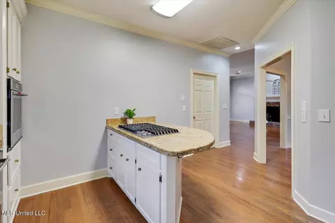 122 Sugaloch Cv, Jackson, MS 39211 photo 9