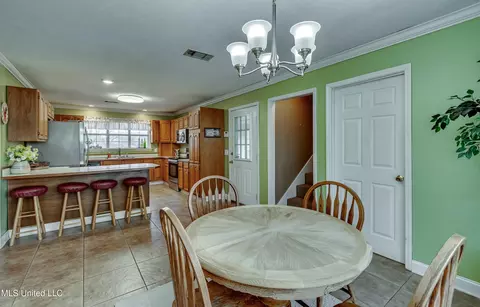 Dining - 370 Scr 60, Mize, MS 39116 photo 3 of 3