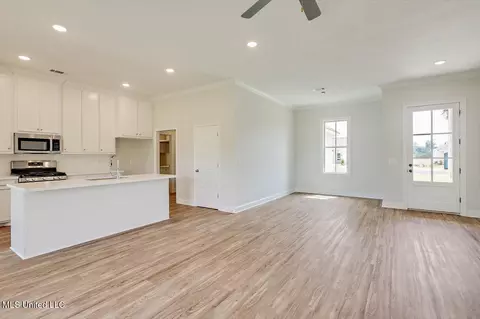 421 Baleigh Way, Canton, MS 39046 photo 7