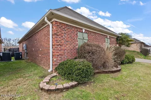 528 Kate Lofton Dr, Brandon, MS 39047 photo 2