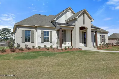 Exterior - 203 Disciple Dr, Brandon, MS 39047 photo 2 of 10