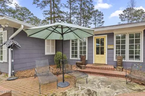 Exterior - 2151 E Northside Dr, Jackson, MS 39211 photo 6 of 14