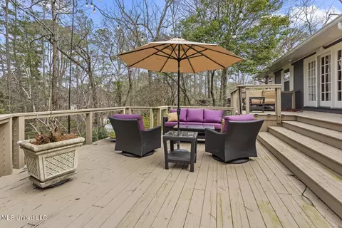 Exterior - 2151 E Northside Dr, Jackson, MS 39211 photo 12 of 14