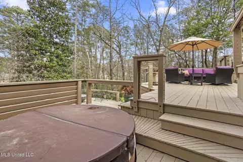 Exterior - 2151 E Northside Dr, Jackson, MS 39211 photo 11 of 14